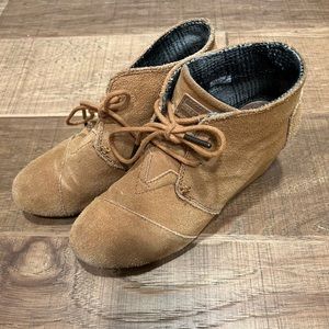 Toms Wedge Shoe